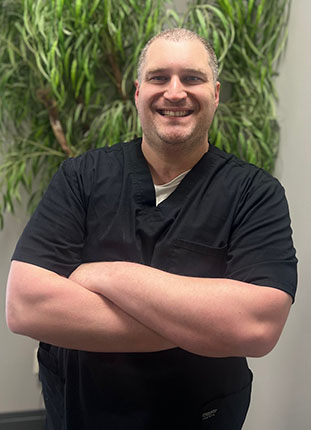 Brown Family Dentistry Group | Periodontal Treatment, K R Whitening and Ceramic Crowns