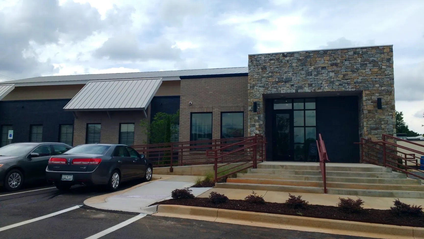 Brown Family Dentistry Group | Veneers, Cosmetic Dentistry and ClearCorrect reg