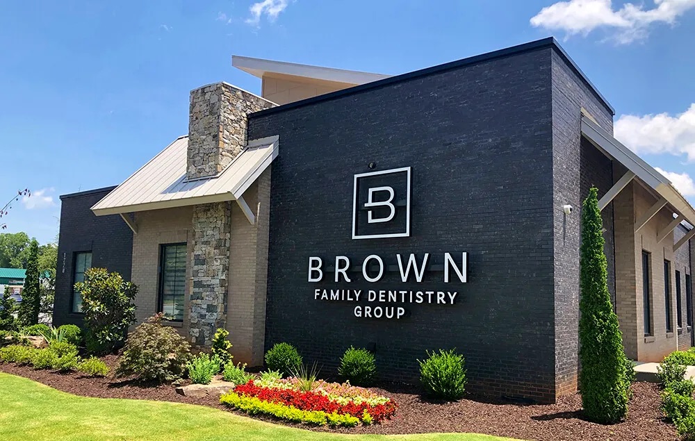 Brown Family Dentistry Group | Dental Sealants, Emergency Treatment and Cosmetic Dentistry